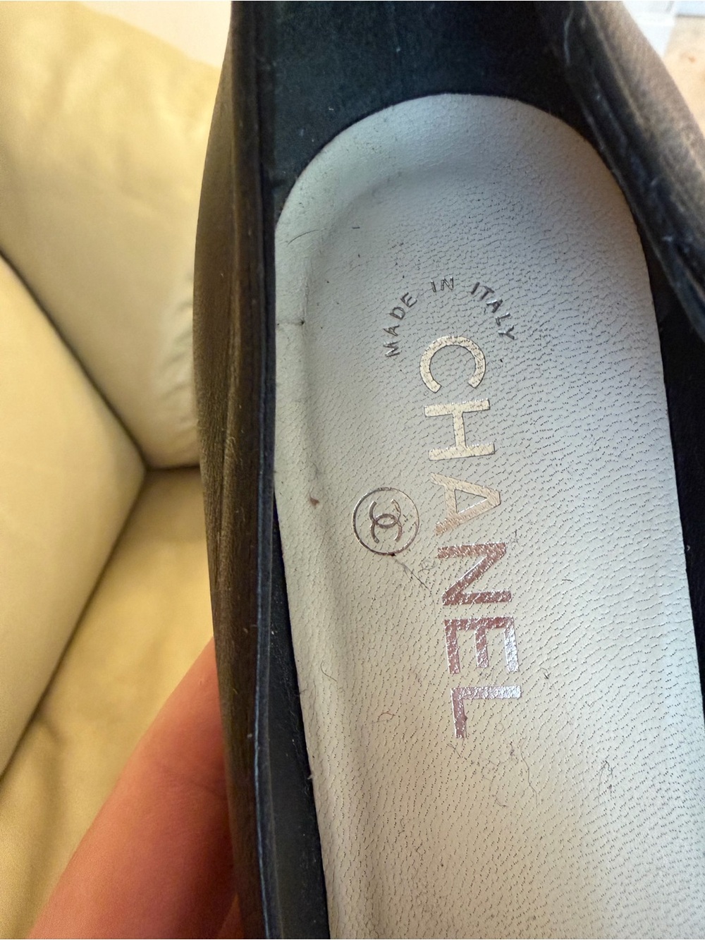 CHANEL Cap Toe Wedge Pumps Black Leather & Patent Leather Size 41 - Picture 4 of 6